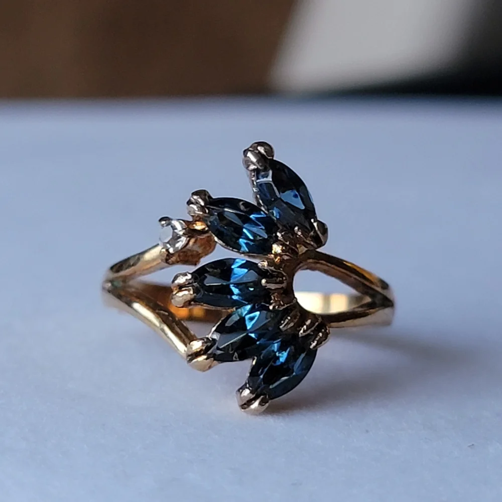 Vintage DAC Sapphire Simulated Gemstone Marquise Split Shank Ring  6¼ Gold GP